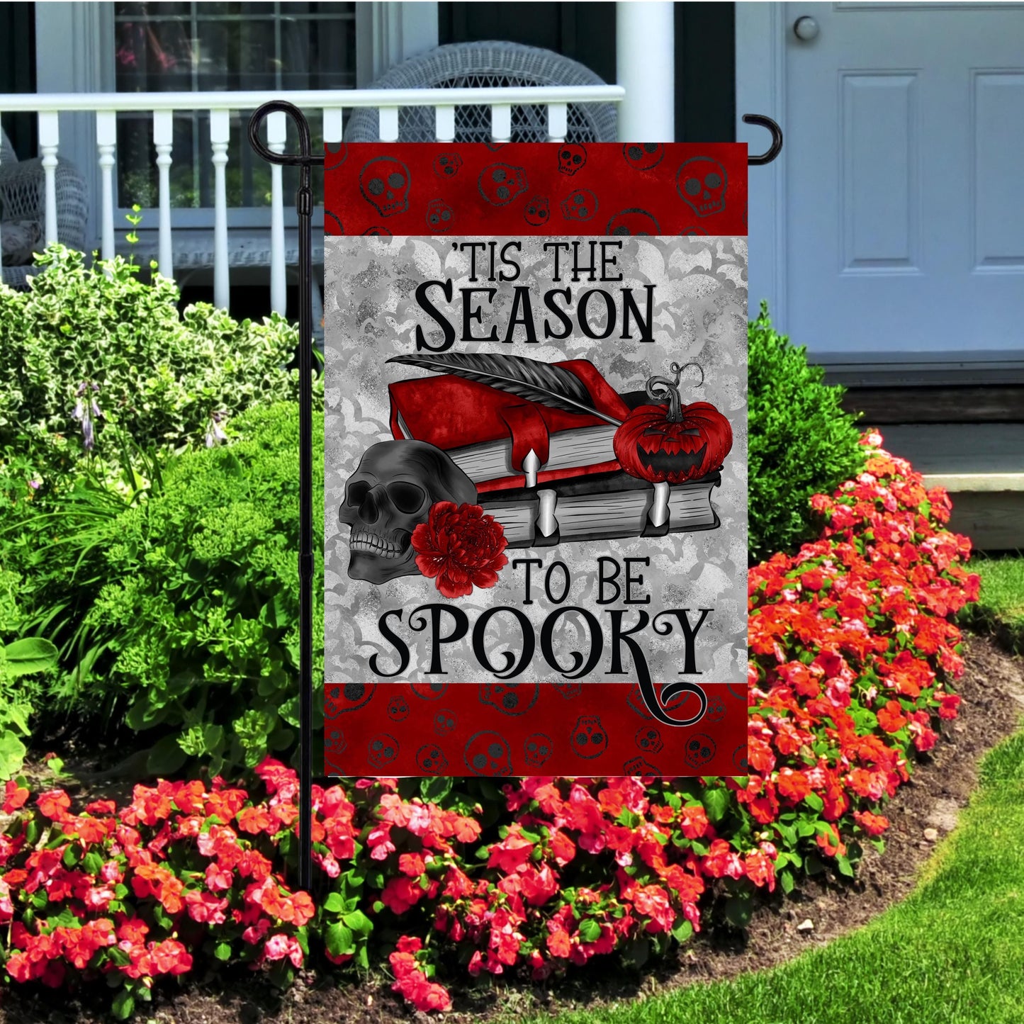 Spooky Halloween Garden Flag - Perfect Unique Gift for Halloween Enthusiasts