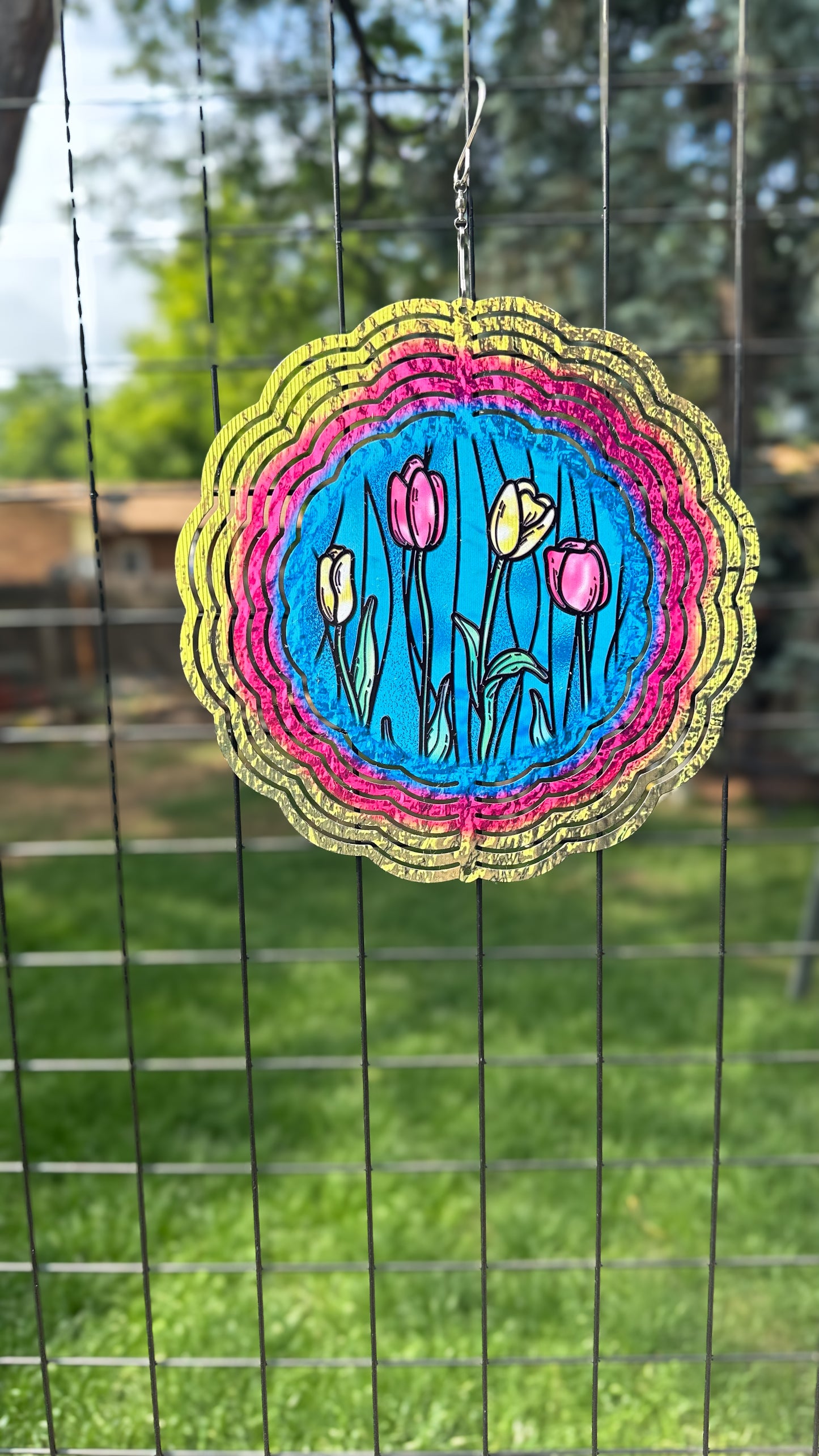 10 Spring Tulip 3D Wind Spinner - Colorful Garden Decor for Outdoor Spaces