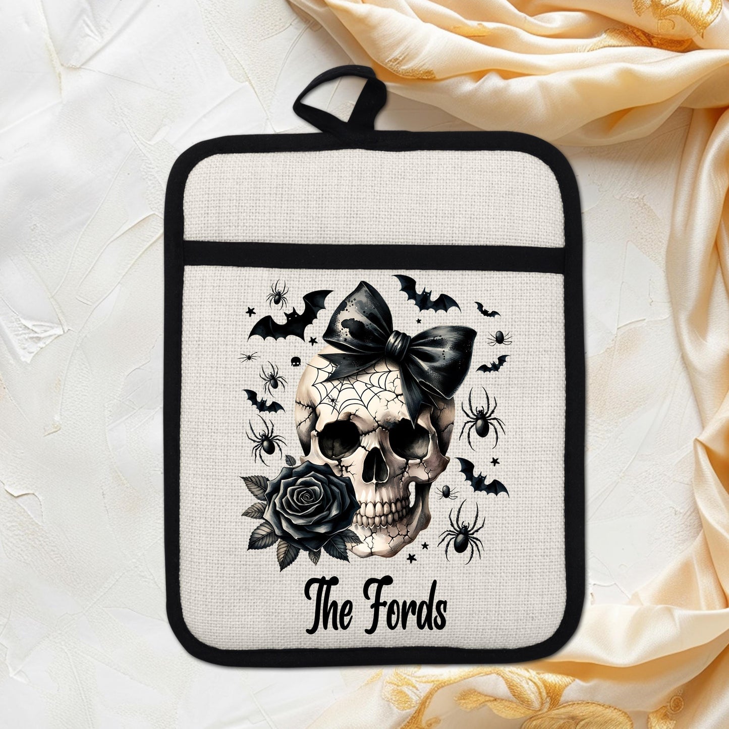 Personalized Skull Pot Holder, Gothic Halloween Decor, Goth Kitchen Gift, Witchy Kitchen