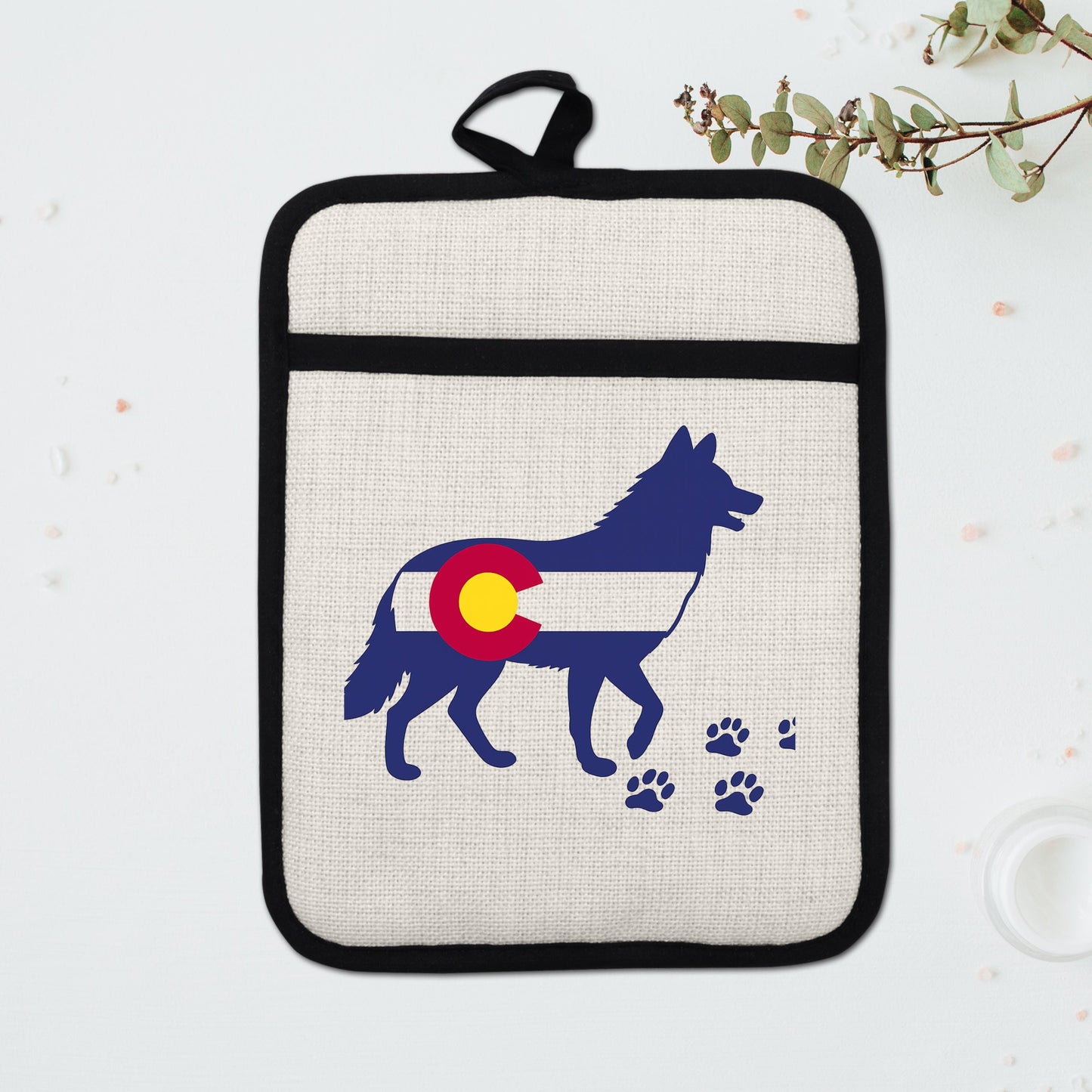 Colorado Wolf Pot Holder - Linen Front, Silicone Trivet, Heat Resistant Pad
