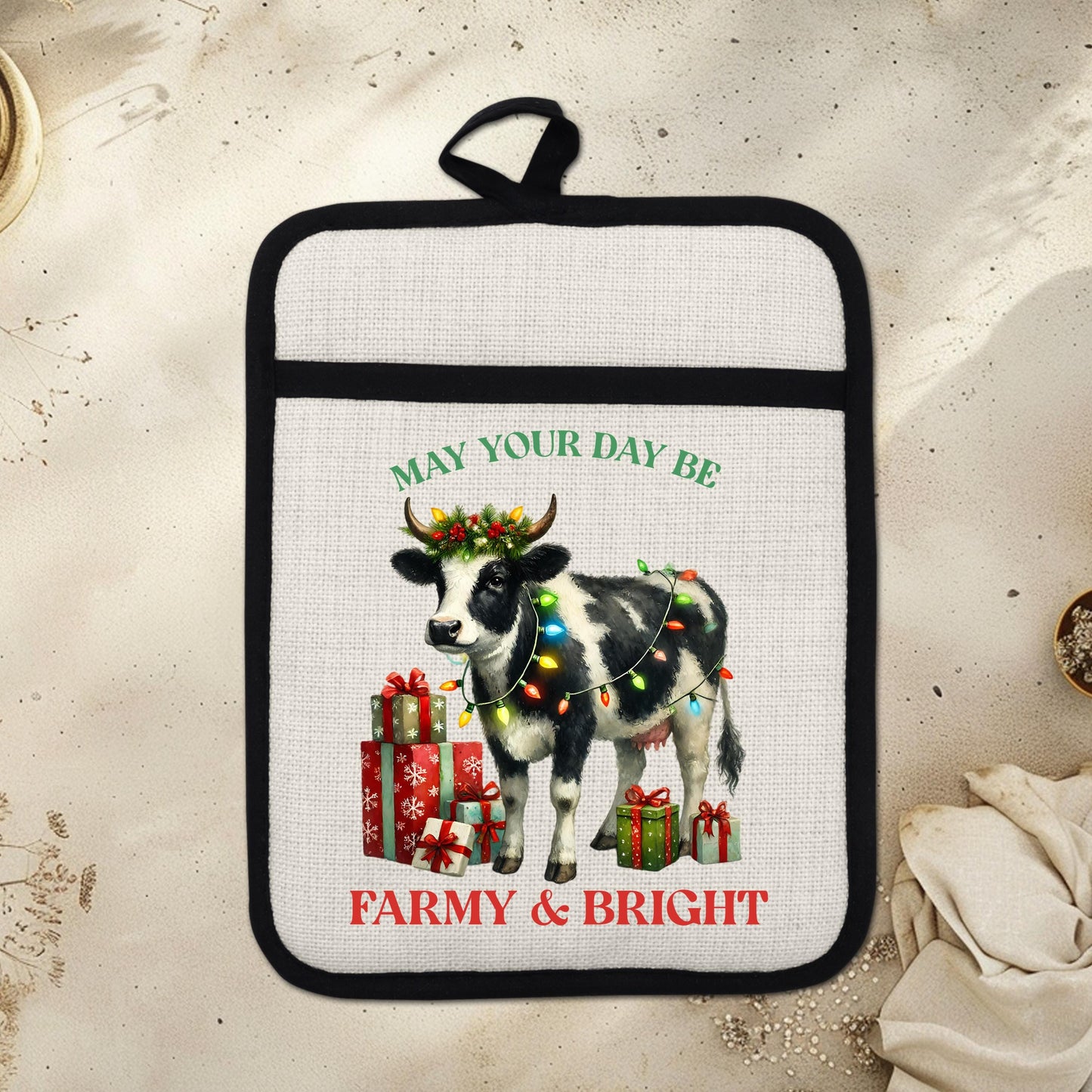 Farmhouse Cow Pot Holder with Christmas Lights  Wreath - Funny Linen Hot Pad for Holiday Kitchen Decor