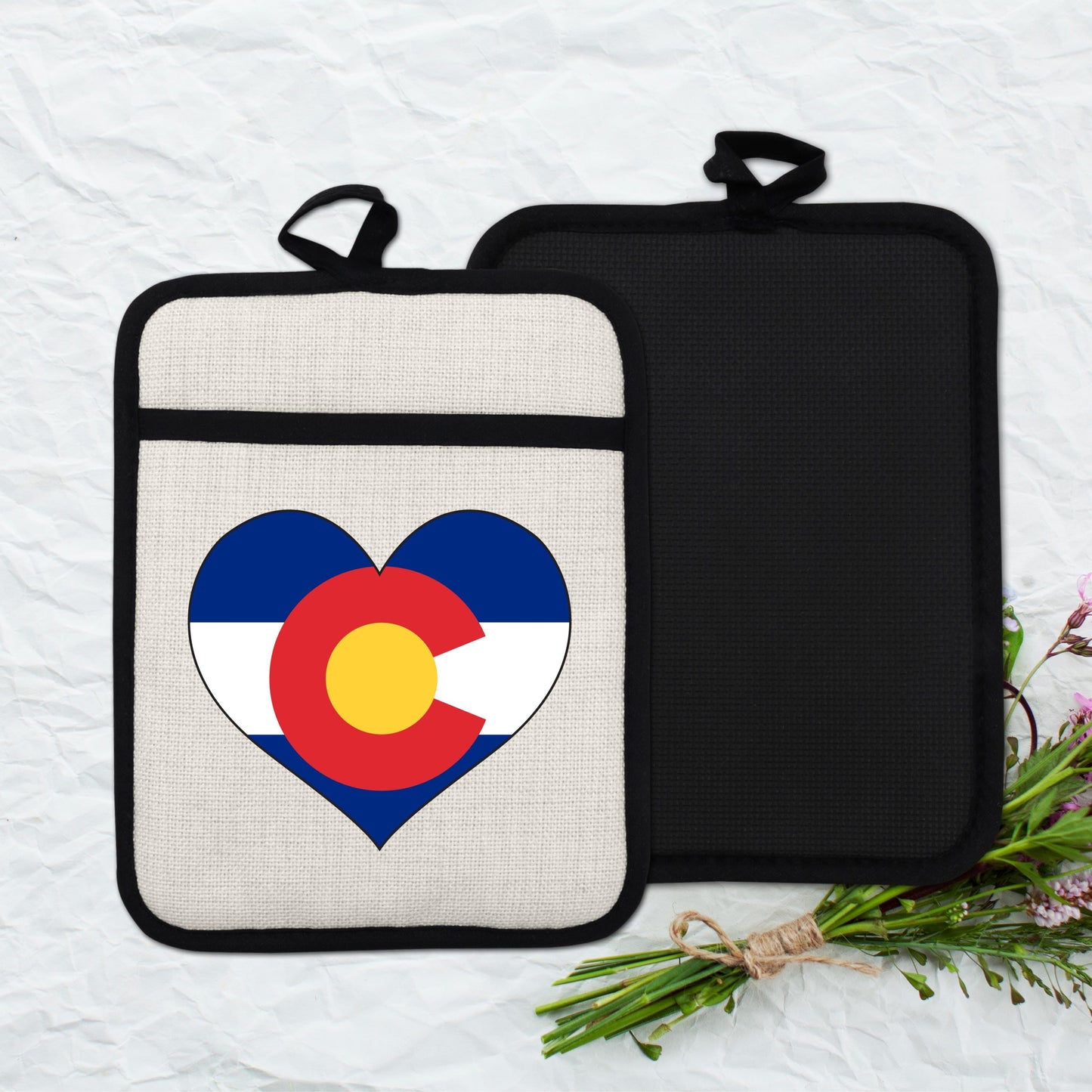 Colorado Heart Pot Holder – Silicone Pot Holder with Linen Front & Heat Resistant Trivet