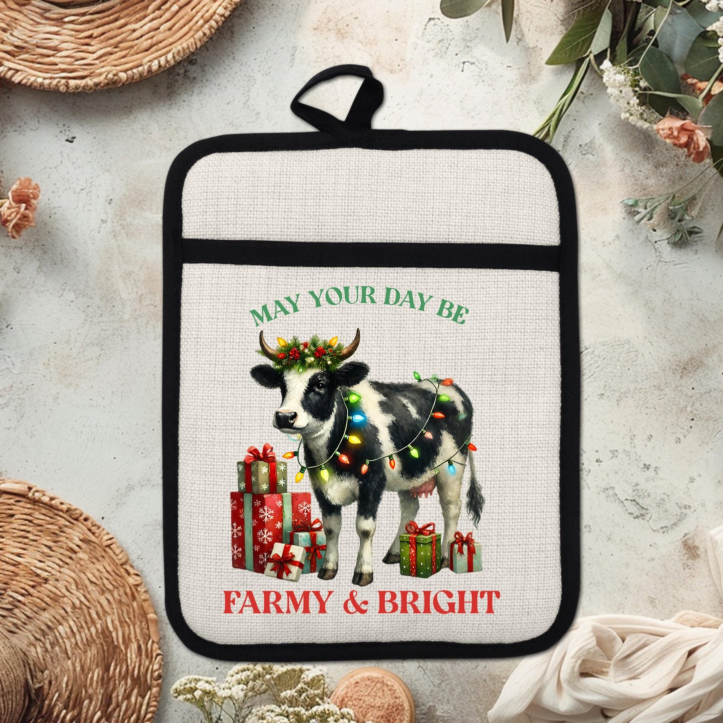 Farmhouse Cow Pot Holder with Christmas Lights  Wreath - Funny Linen Hot Pad for Holiday Kitchen Decor