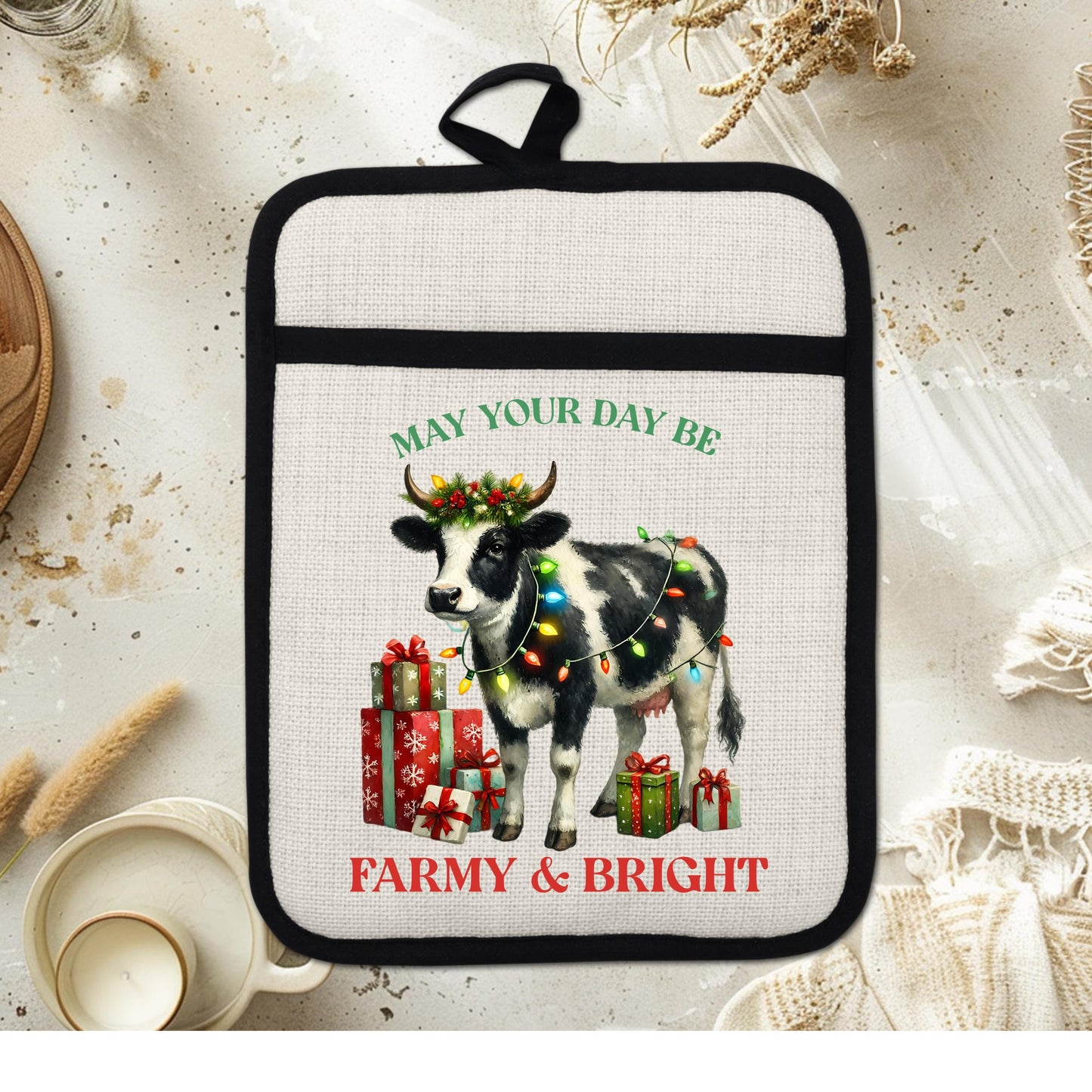 Farmhouse Cow Pot Holder with Christmas Lights  Wreath - Funny Linen Hot Pad for Holiday Kitchen Decor