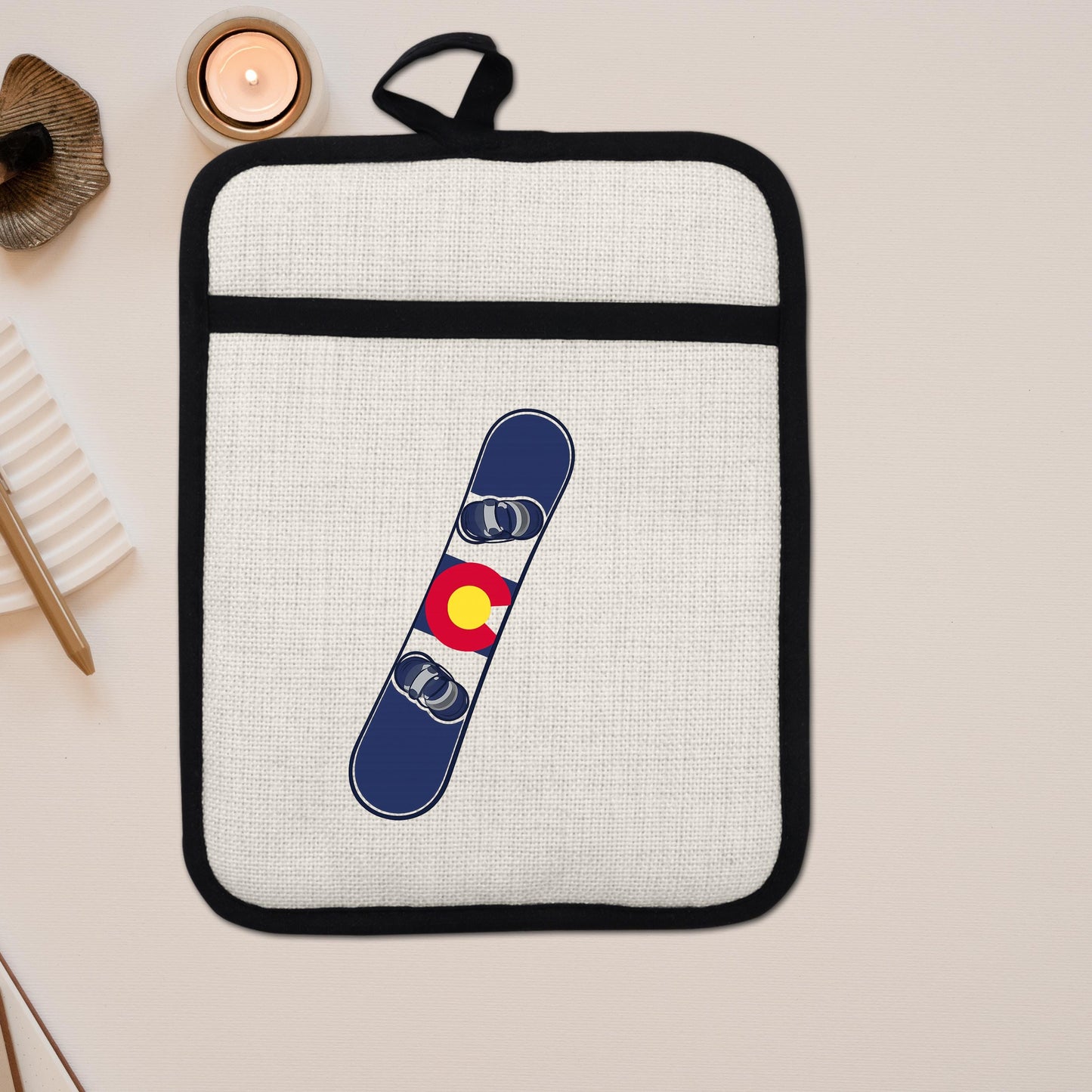 Snowboard Pot Holder - Colorado Flag Design | Linen Fabric & Silicone Backing Pad Trivet