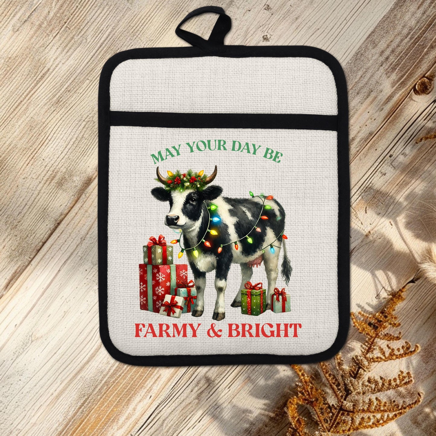 Farmhouse Cow Pot Holder with Christmas Lights  Wreath - Funny Linen Hot Pad for Holiday Kitchen Decor